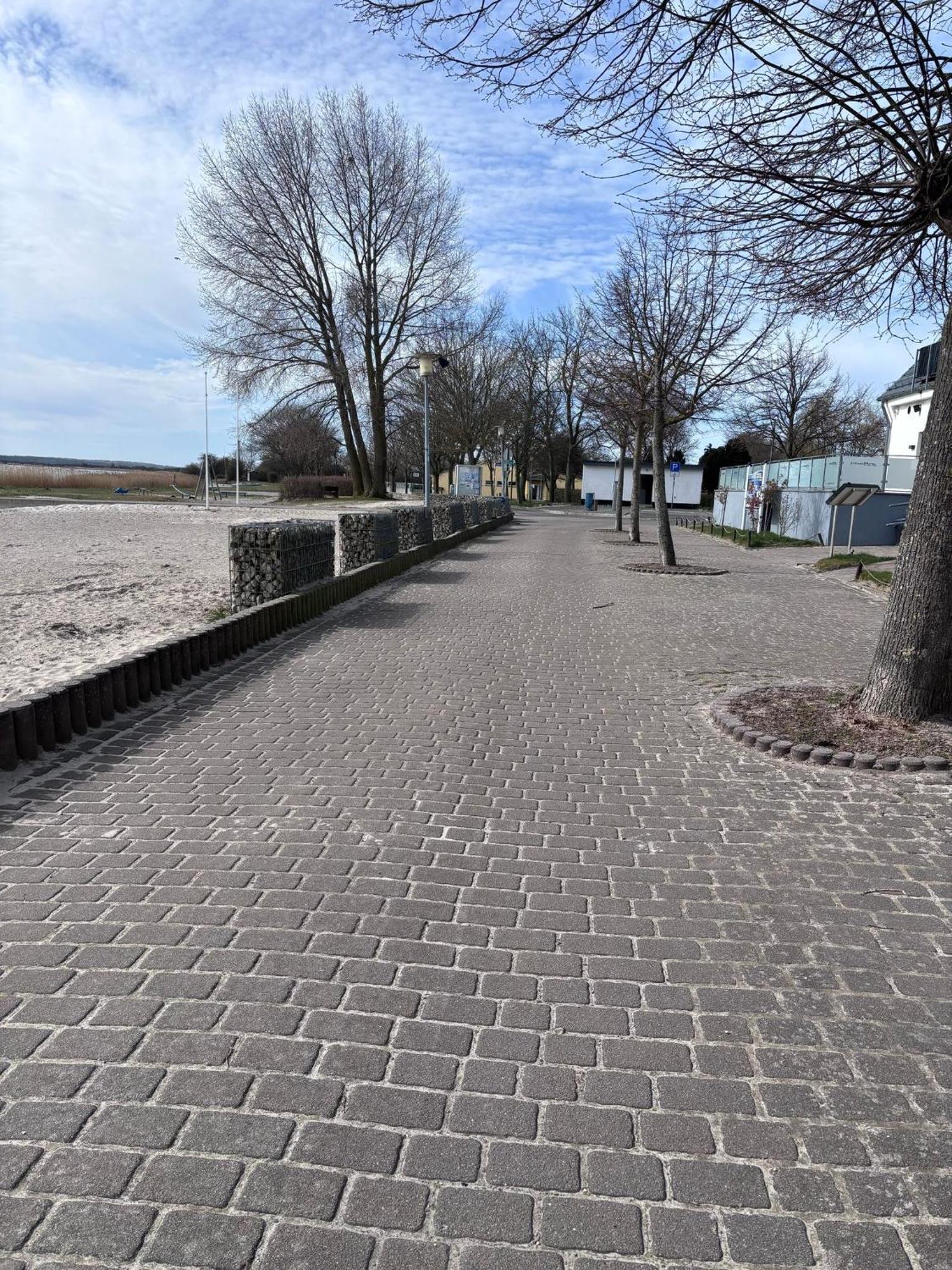 App 7O Kleinertag Am Meer Dranske Exterior photo